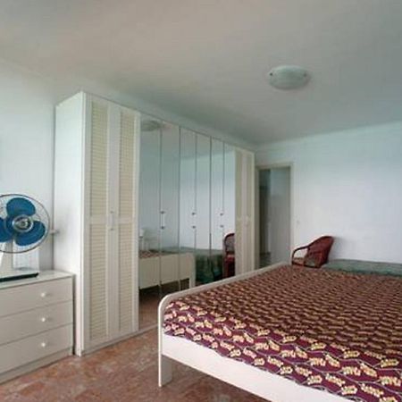 Apartmán Flat Rossi Menton Pokoj fotografie